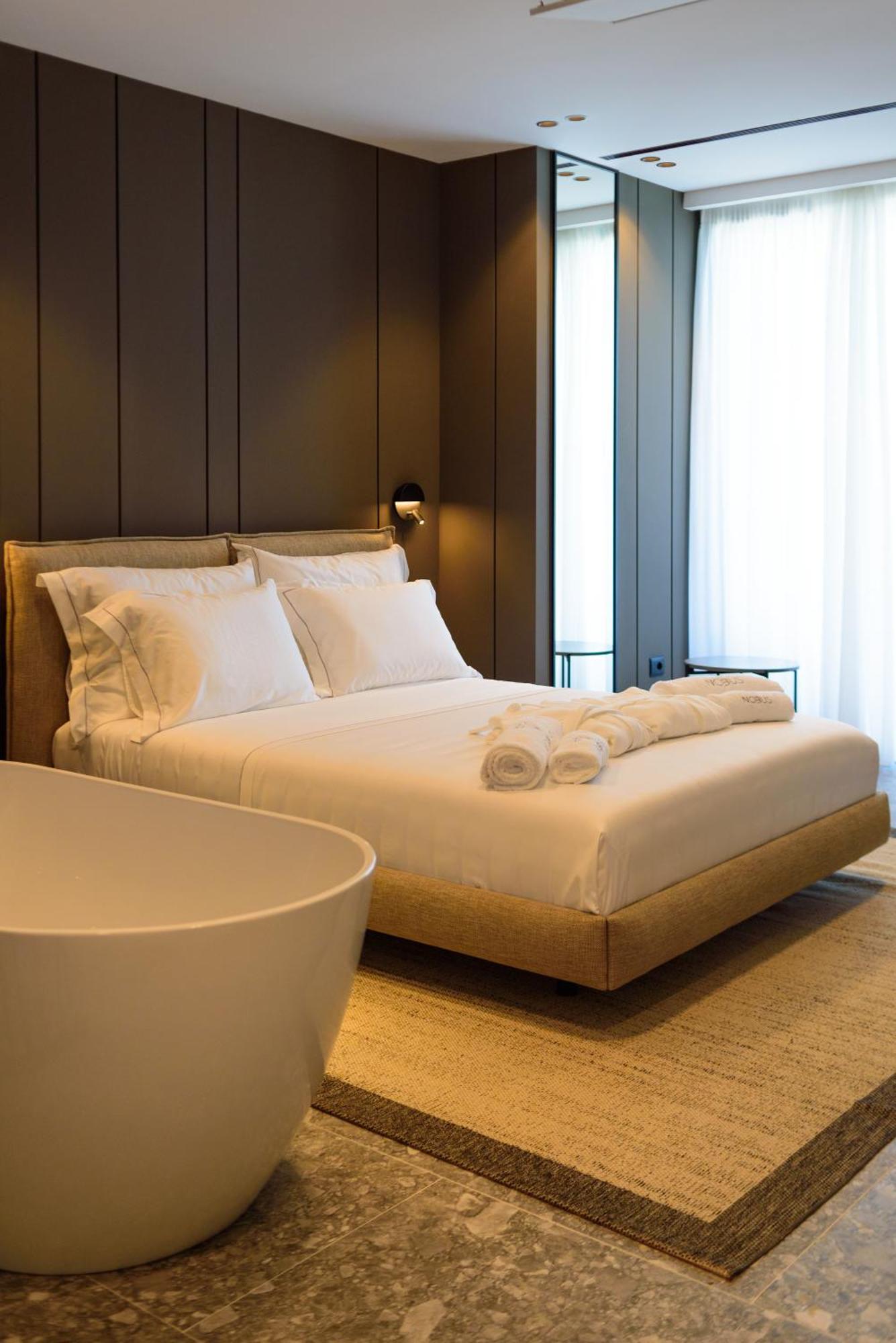 Nobus & Hotel Radhime