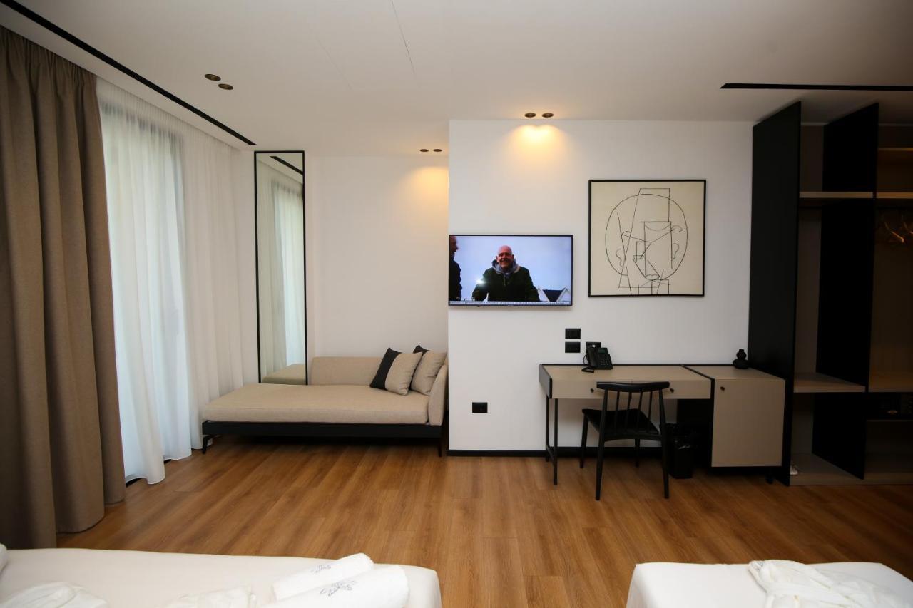 Nobus & Hotell