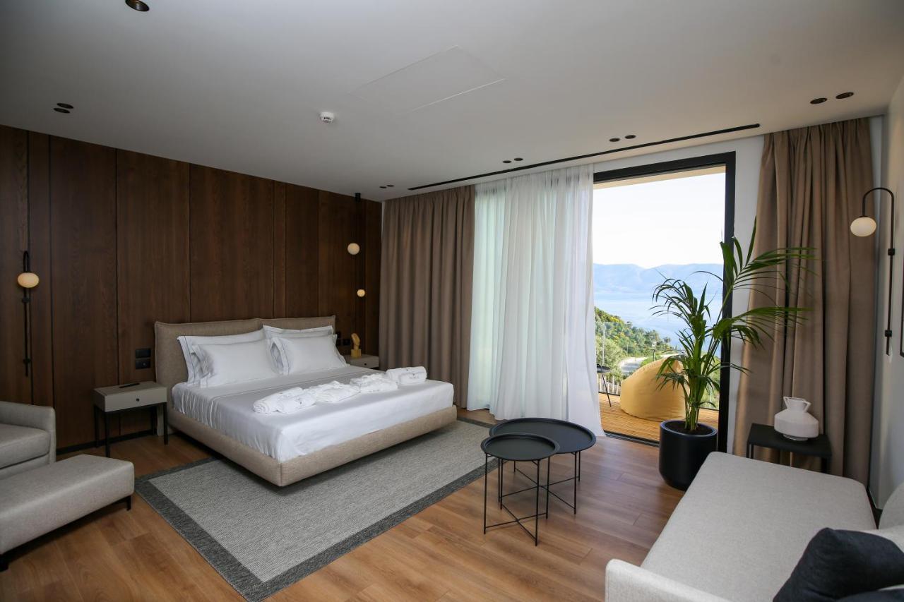 Nobus & Hotel